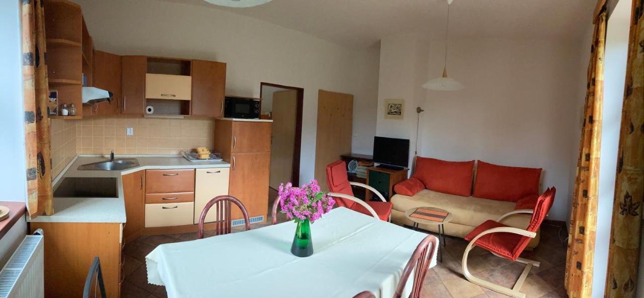 Apartman V Hajich Malá Skála Exterior foto